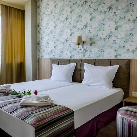 Alliance Hotel Пловдив Экстерьер фото